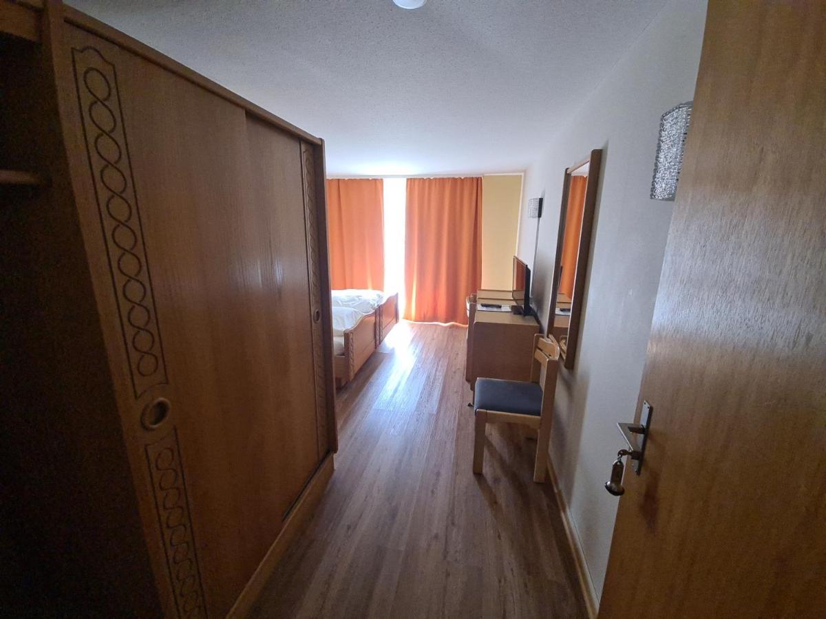 Hotel Krone - Giswil Екстериор снимка